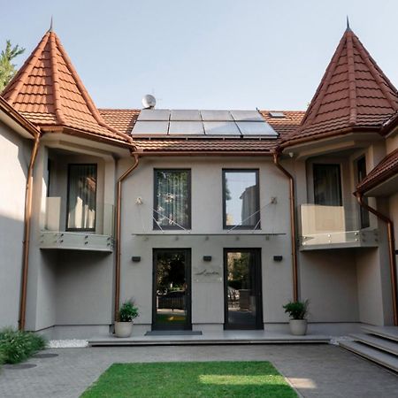 Hotel Laudon Użhorod Zewnętrze zdjęcie
