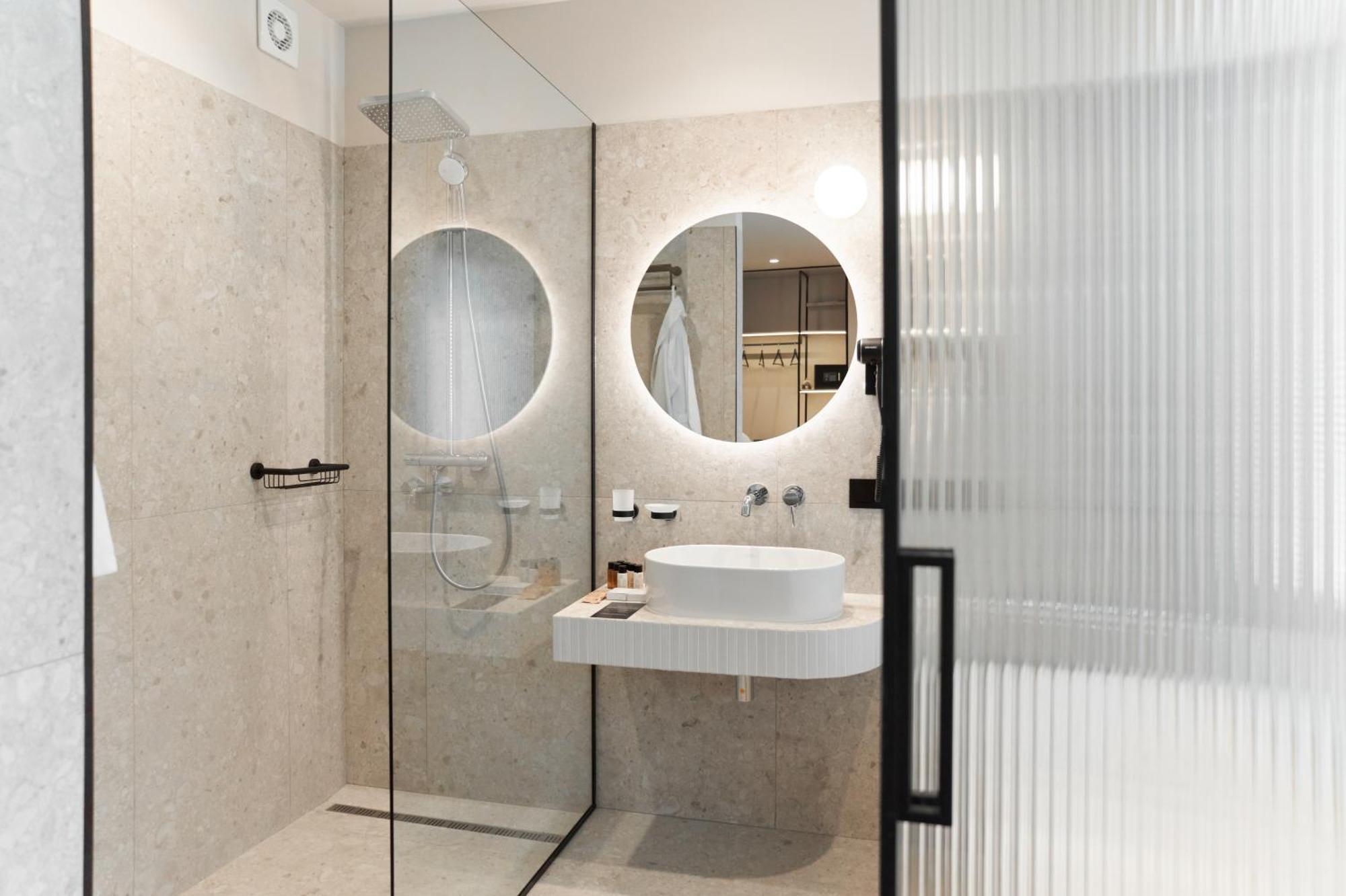 Hotel Laudon Użhorod Pokój zdjęcie