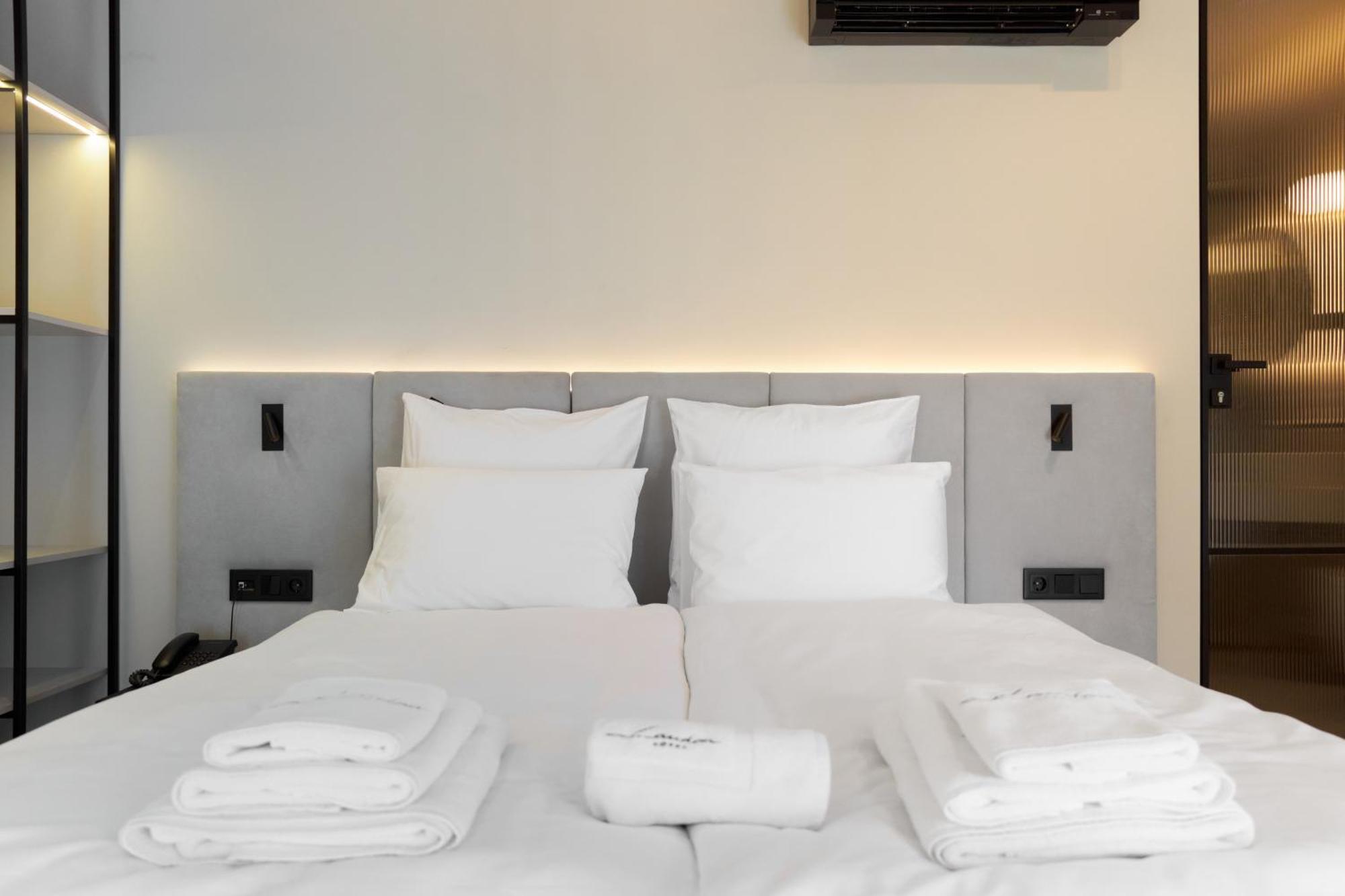 Hotel Laudon Użhorod Pokój zdjęcie