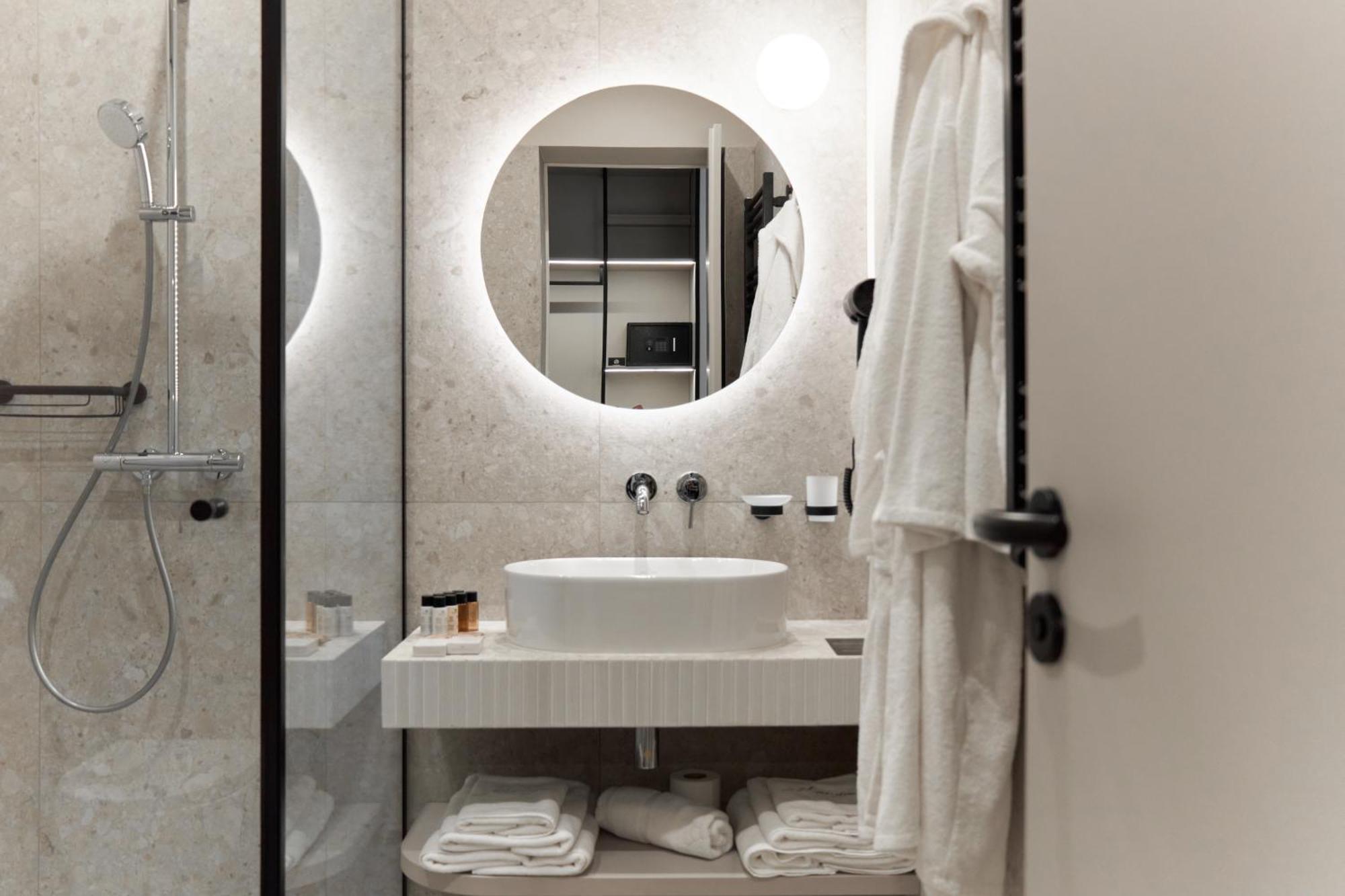 Hotel Laudon Użhorod Pokój zdjęcie