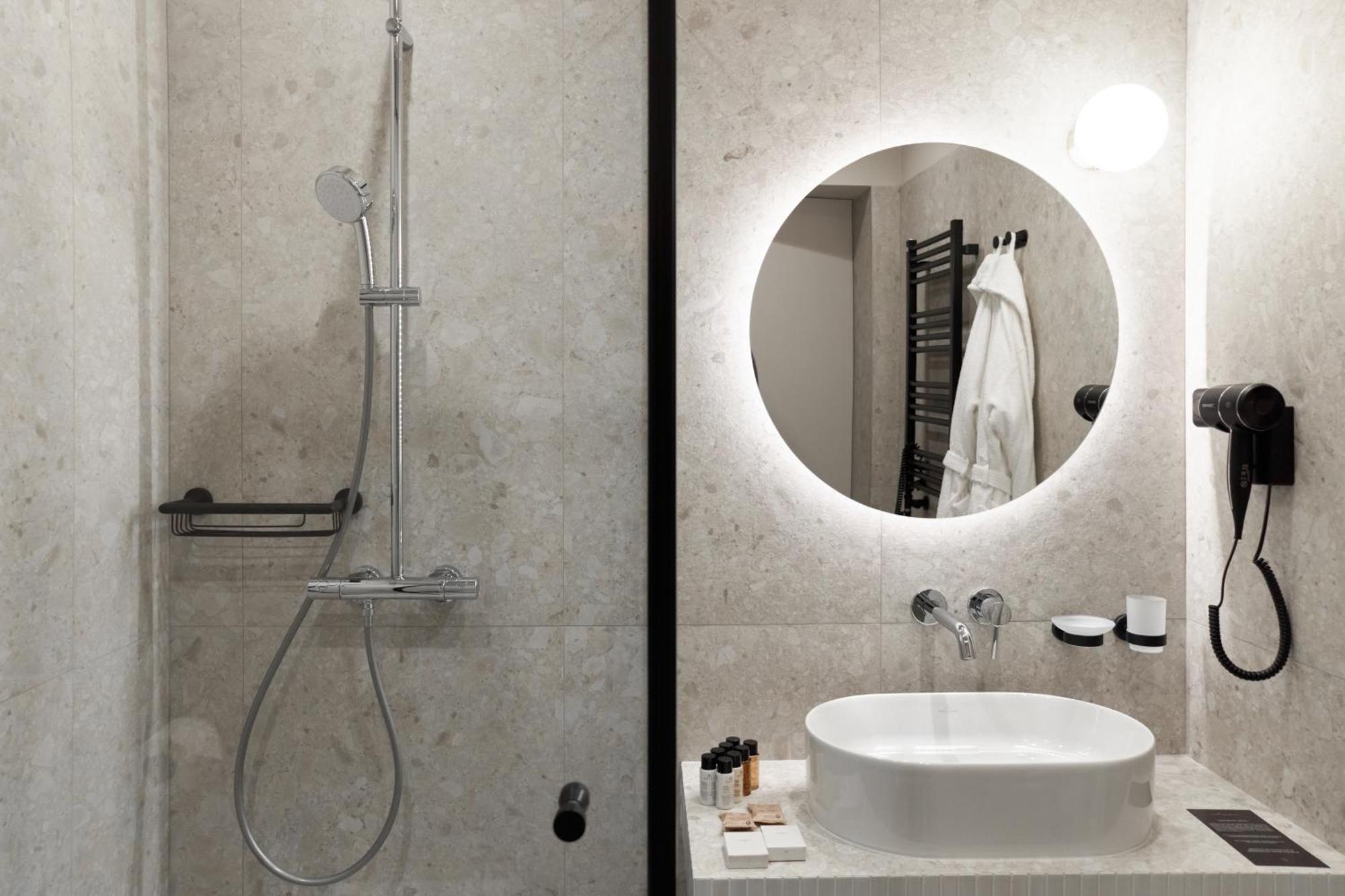 Hotel Laudon Użhorod Zewnętrze zdjęcie