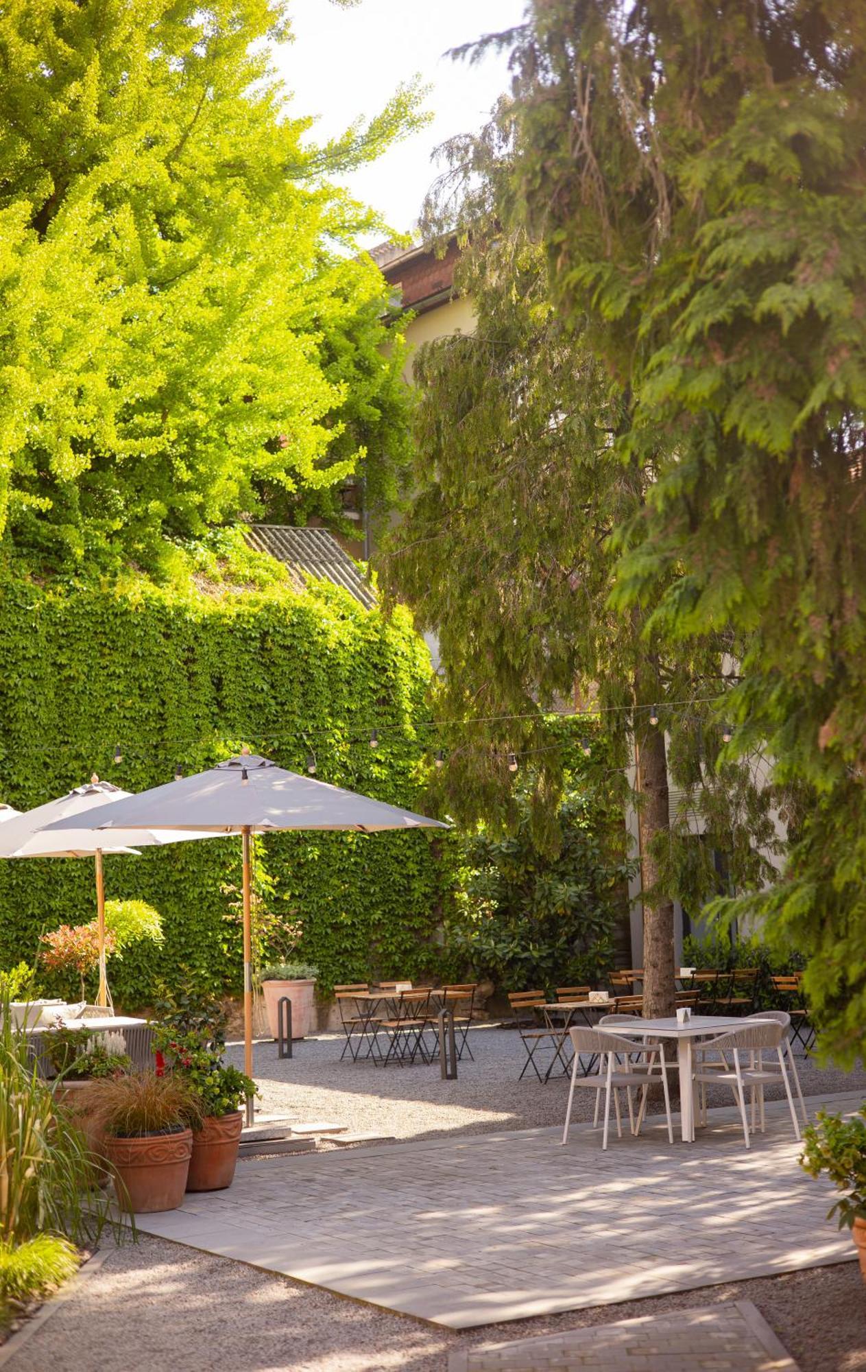 Hotel Laudon Użhorod Zewnętrze zdjęcie